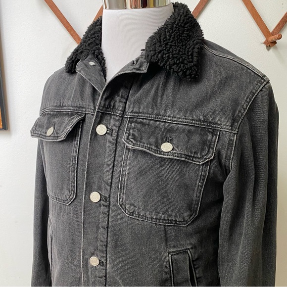 Sherpa Lined Denim Trucker Jacket - Picture 3 of 13